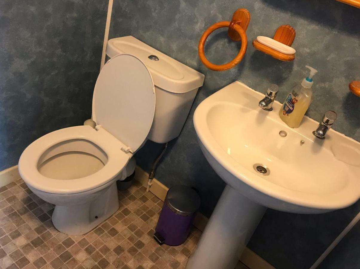 Green Bridge Inn Пендин Экстерьер фото